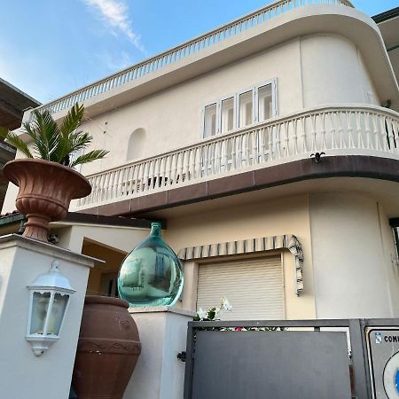 לידו די קאמאיורה Al Mare 54 Luxury Guest House מראה חיצוני תמונה